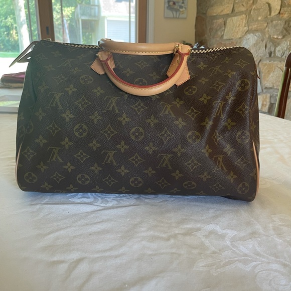 Louis Vuitton Speedy (largest size) - Picture 5 of 9